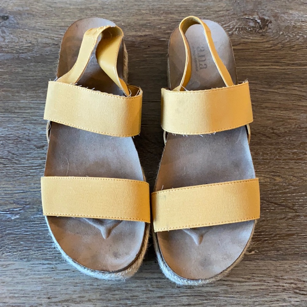 Yellow strap sandals